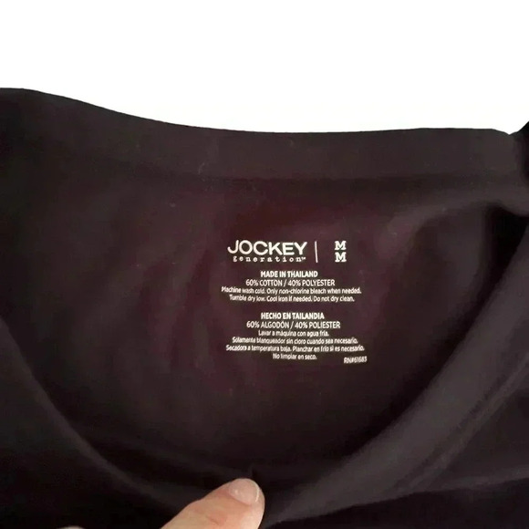 🎁Jockey Black Crop top size M - Picture 2 of 3